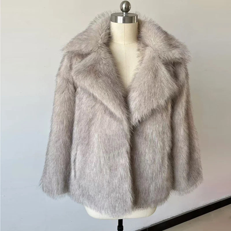 Women's Long Plush Faux Fur Coat – Warm & Stylish Winter Wear